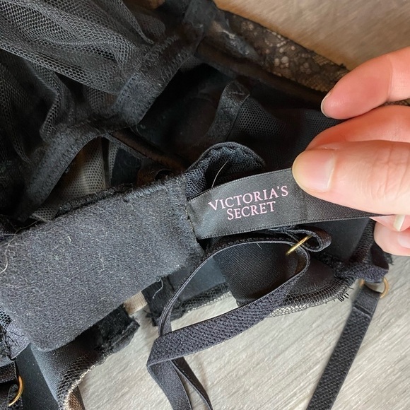 Victoria's Secret Baby Doll Lingerie - Picture 7 of 8